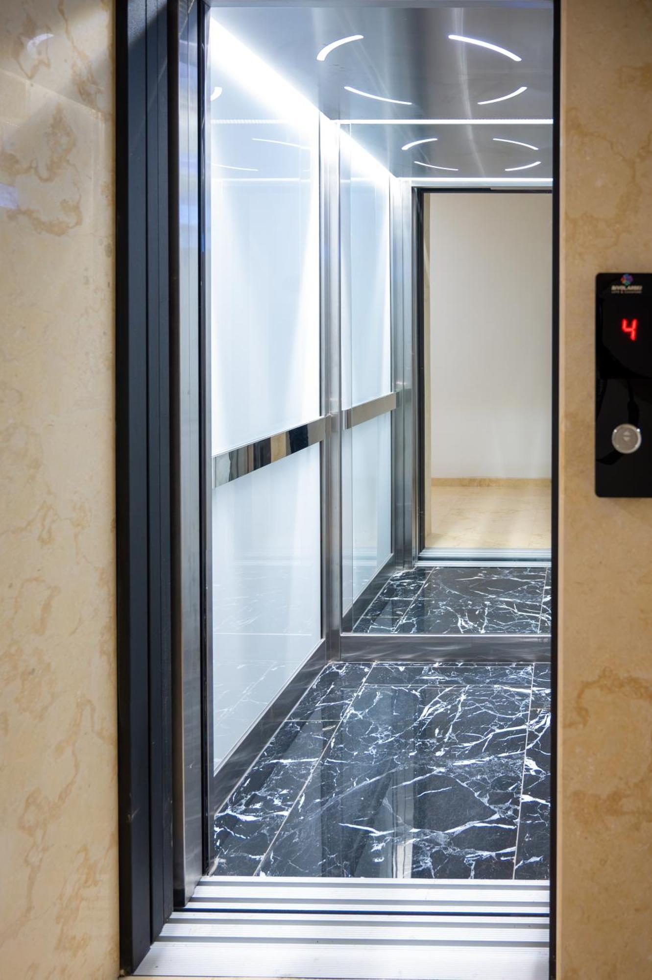 Bright Studio In The City Center Sofia Exterior photo