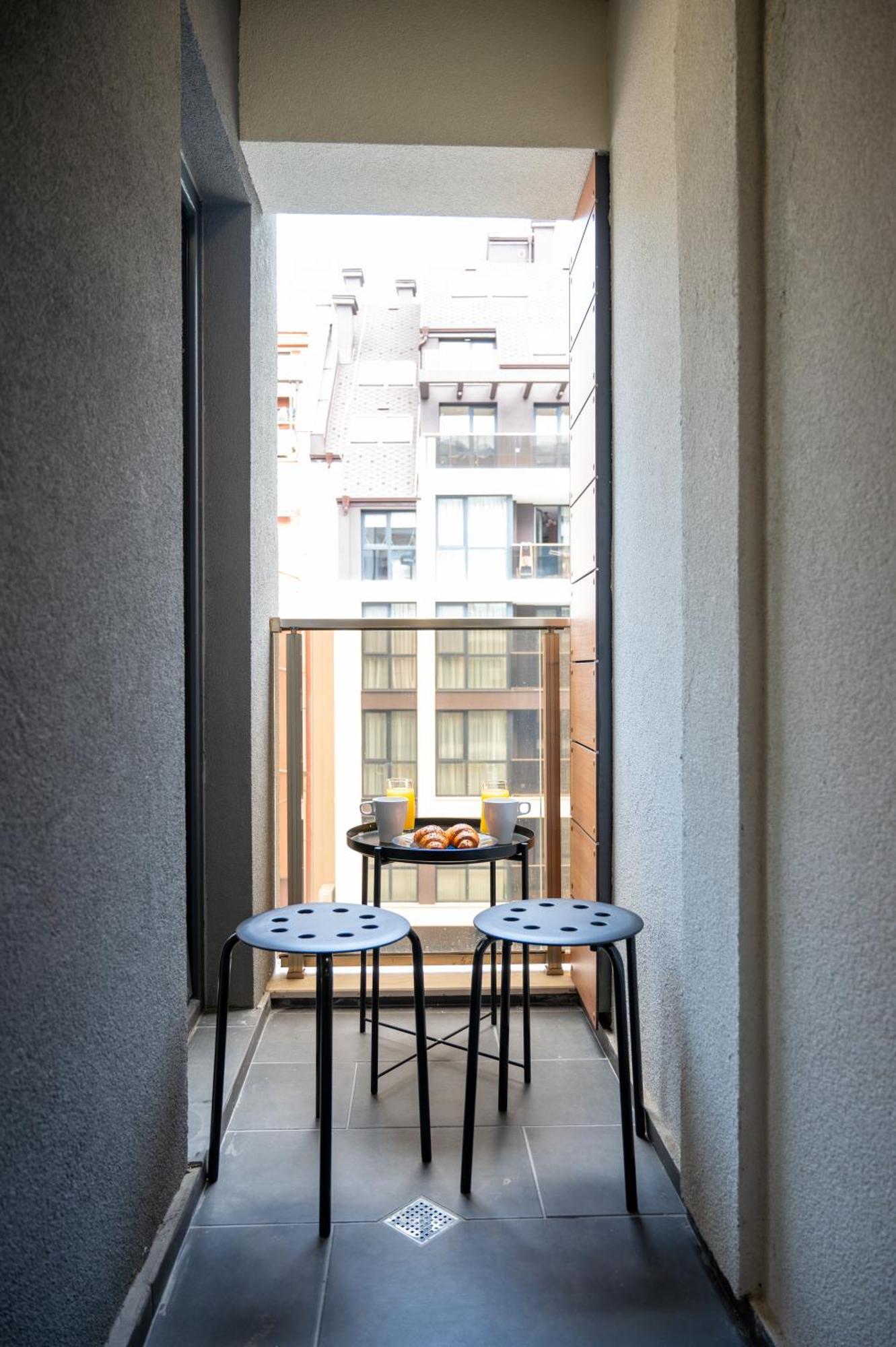 Bright Studio In The City Center Sofia Exterior photo